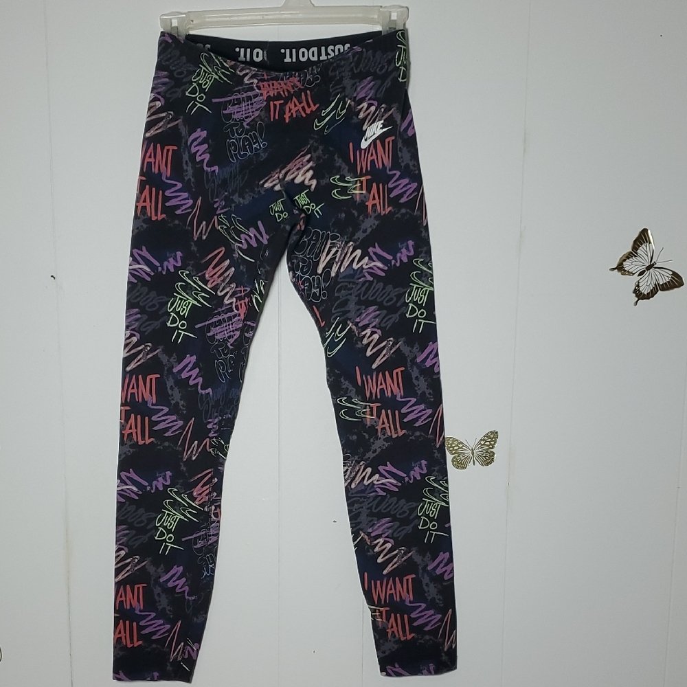Nike Just Do It Girls XL Leggings with Vibrant Graphic Text